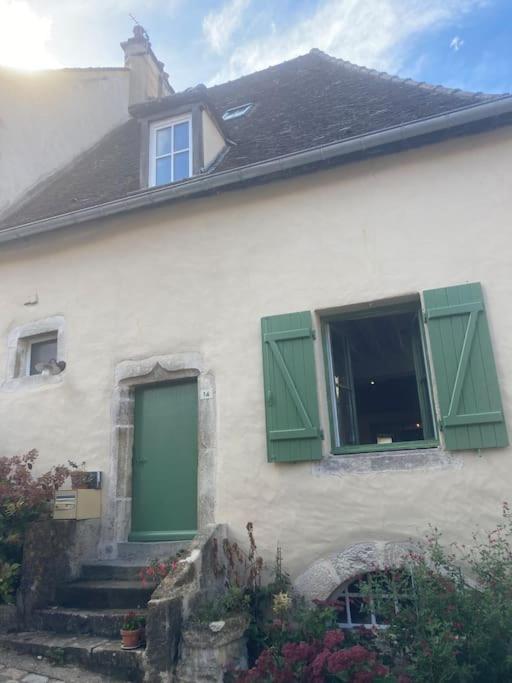 Grande Maison A Semur En Plein Coeur Historique Villa Bagian luar foto